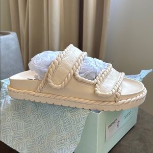 Bibilou Lama sandal Velcro double strap size 41